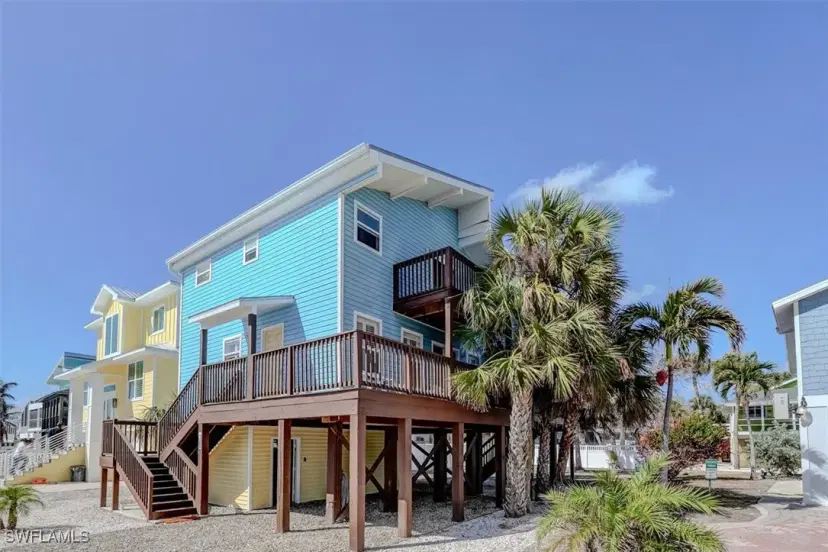Picture of 125 Gulfview Ave, Fort Myers Beach FL 33931