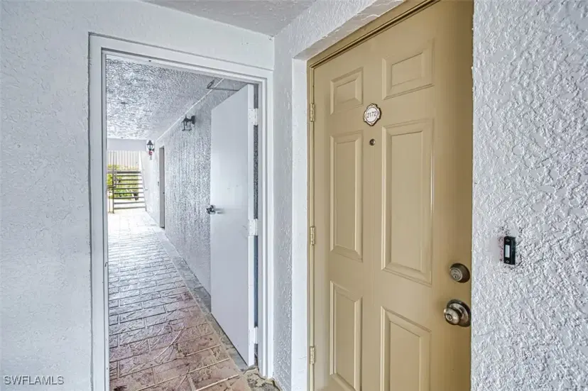 Picture of 13141 Bella Casa Cir 2172, Fort Myers FL 33966