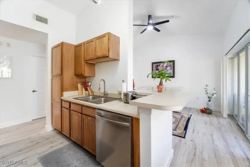 Picture of 7925 Preserve Cir 333, Naples FL 34119