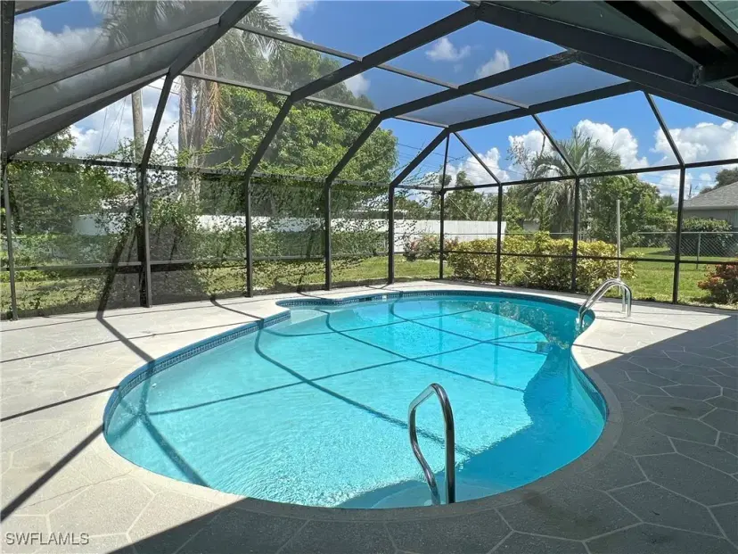 Picture of 625 SE 35Th Ter, Cape Coral FL 33904