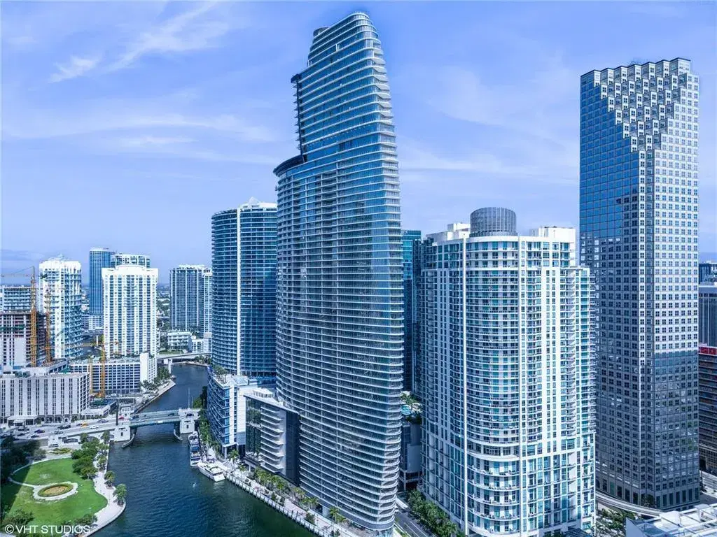 Picture of 300 Biscayne Blvd Way 2508, Miami, FL 33131
