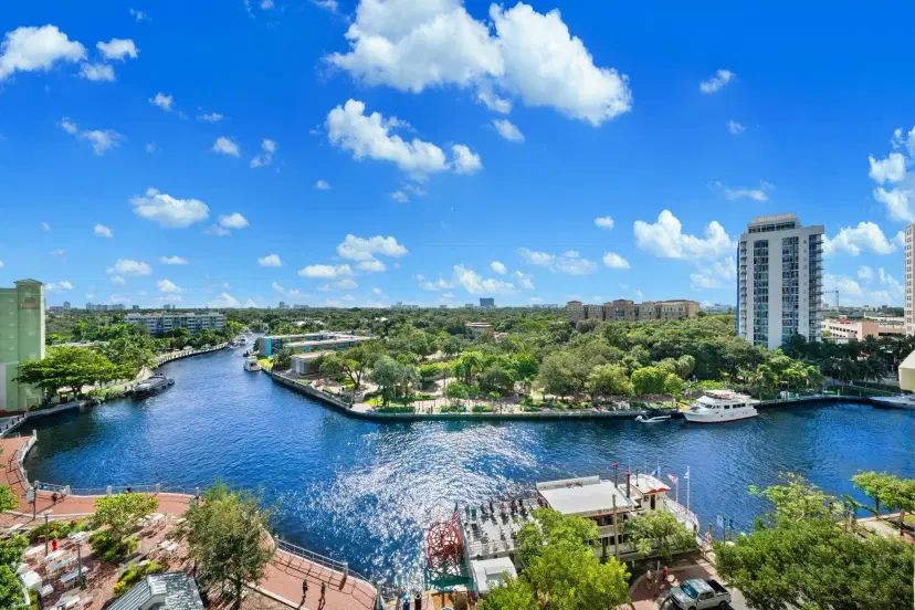 Picture of 411 N New River Dr 902, Fort Lauderdale FL 33301