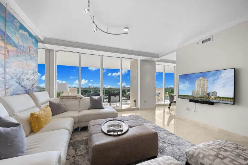 Picture of 411 N New River Dr 902, Fort Lauderdale FL 33301