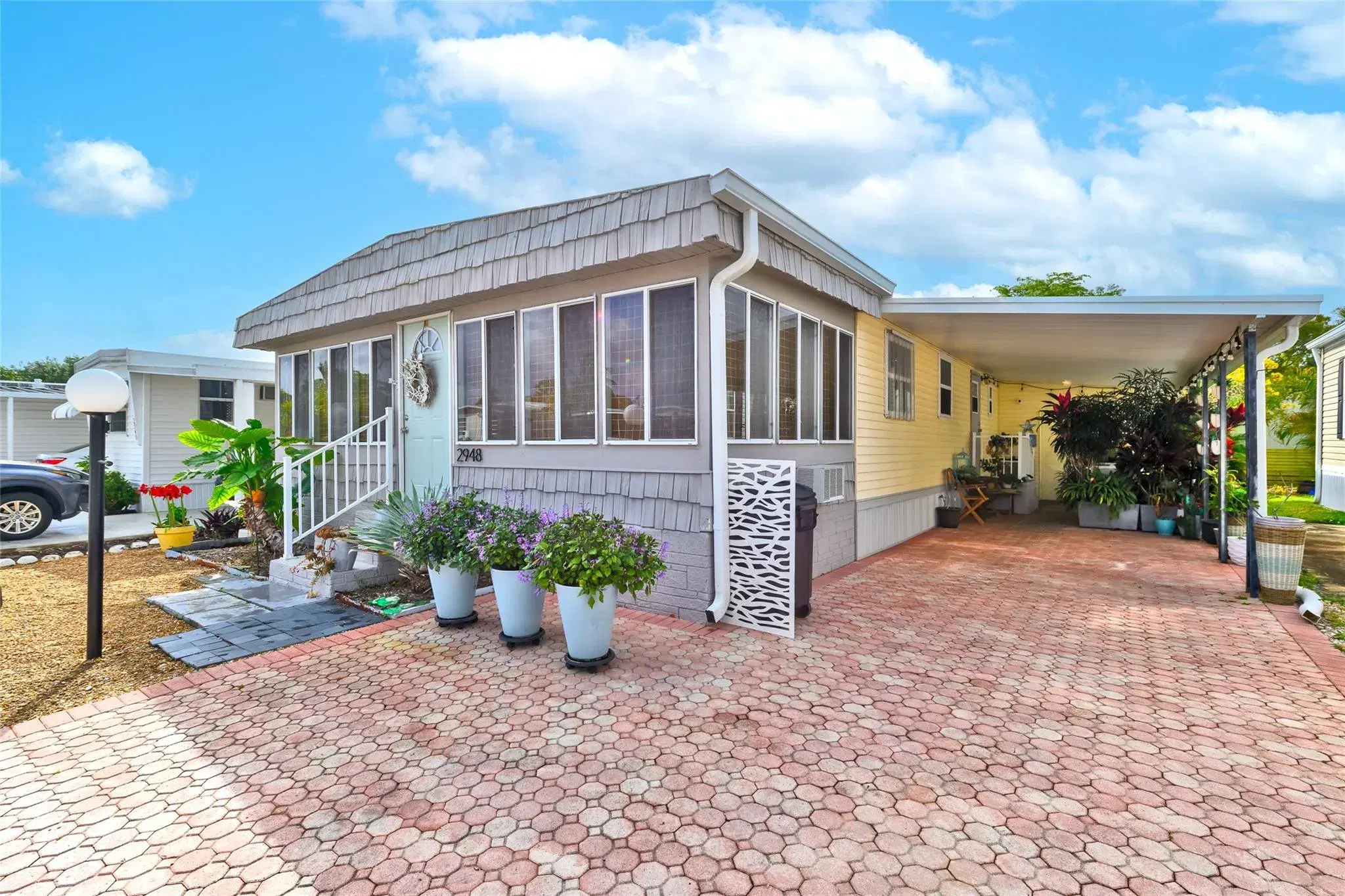 Picture of 2948 Harbor Ln, Fort Lauderdale, FL 33312