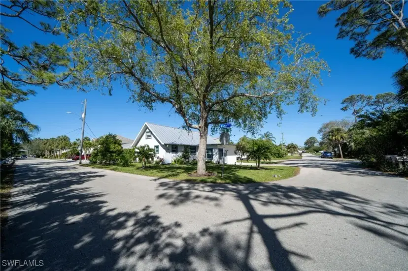 Picture of 3986 Bennett Ln, Bonita Springs FL 34134