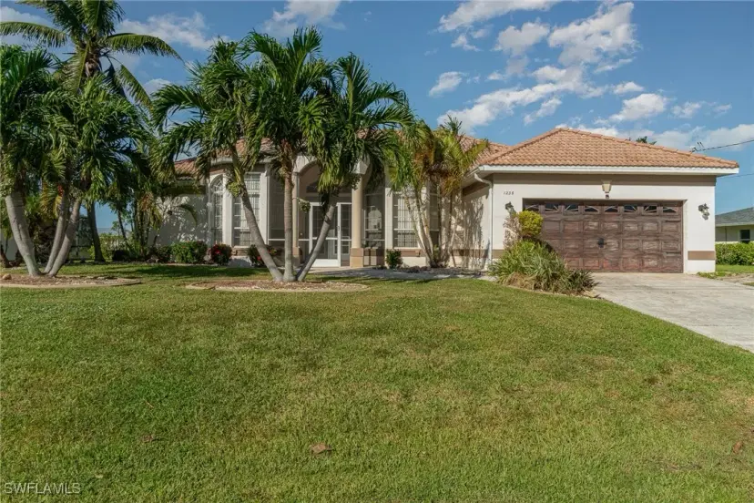 Picture of 1236 SW 4Th Ct, Cape Coral FL 33991