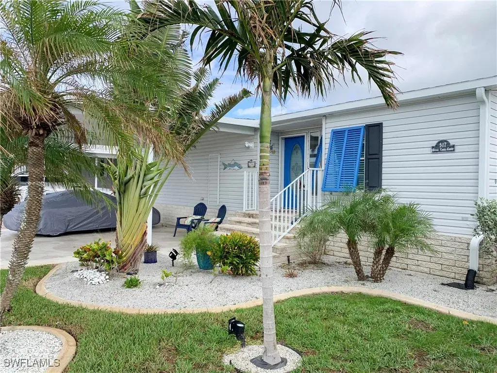 Picture of 17561 Canal Cove Ct, Fort Myers Beach, FL 33931