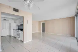 Picture of 859 Jeffery Street 312, Boca Raton, FL 33487