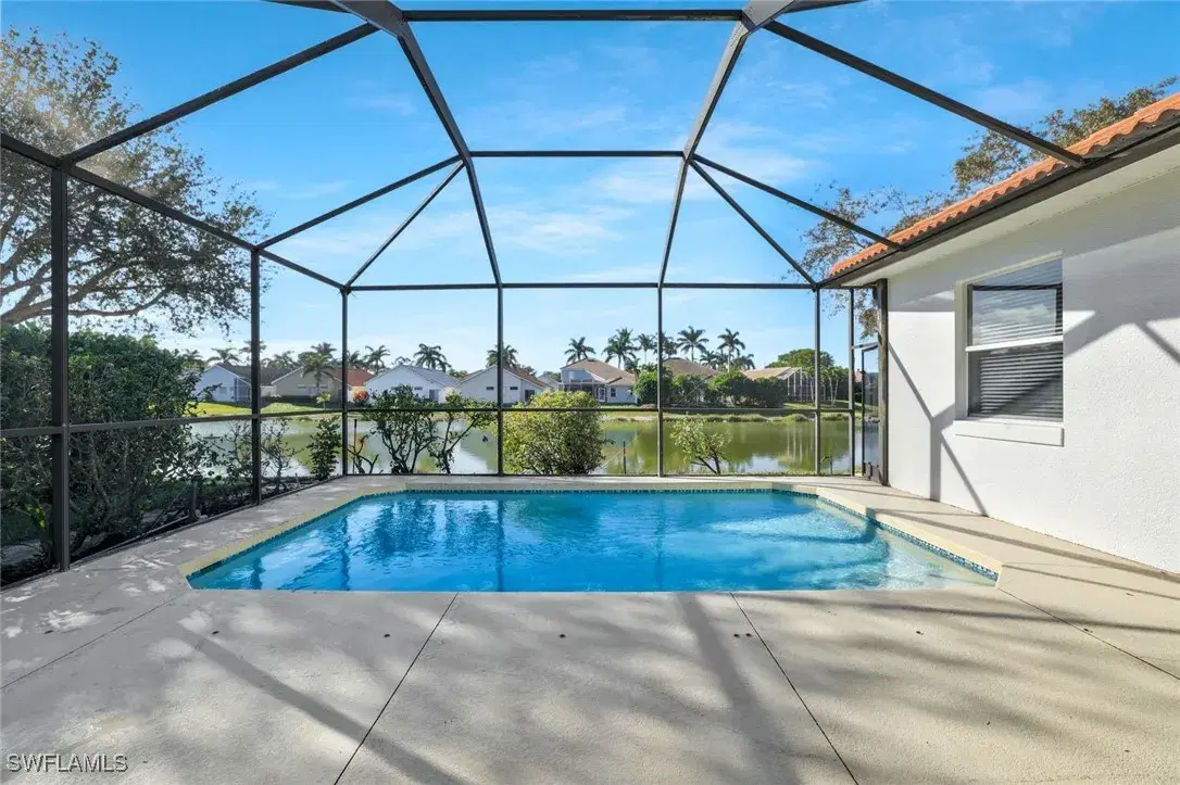 Picture of 5014 Old Pond Dr, Naples, FL 34104