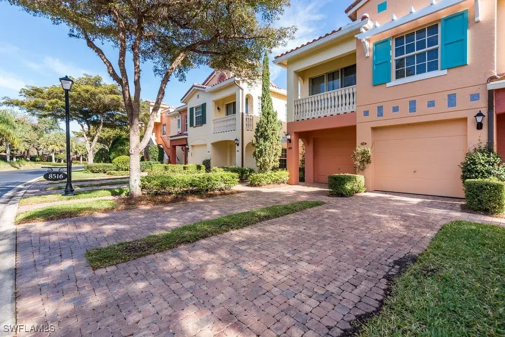 Picture of 8516 Via Lungomare Cir 104, Estero, FL 33928