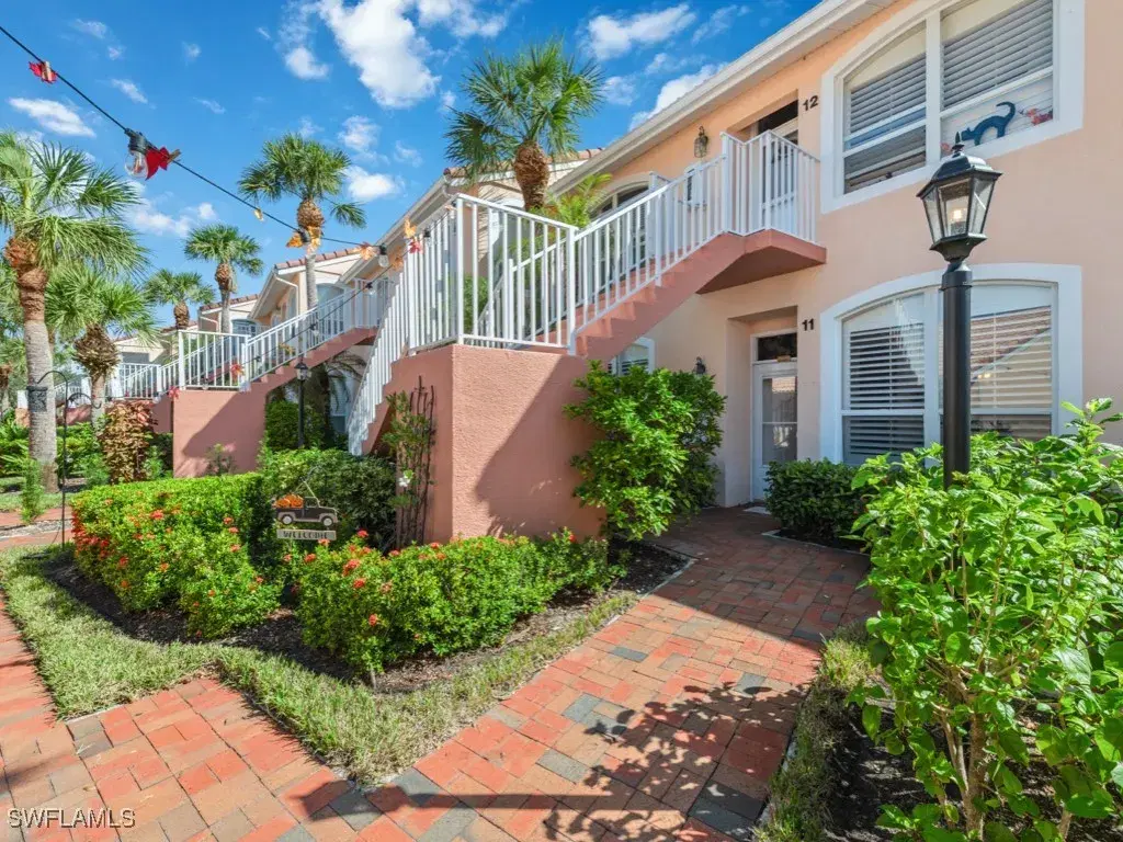Picture of 2036 Cascades Dr 5211, Naples, FL 34112