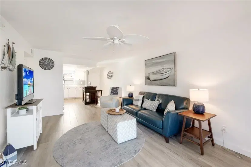 Picture of 16881 Davis Rd 624, Fort Myers FL 33908