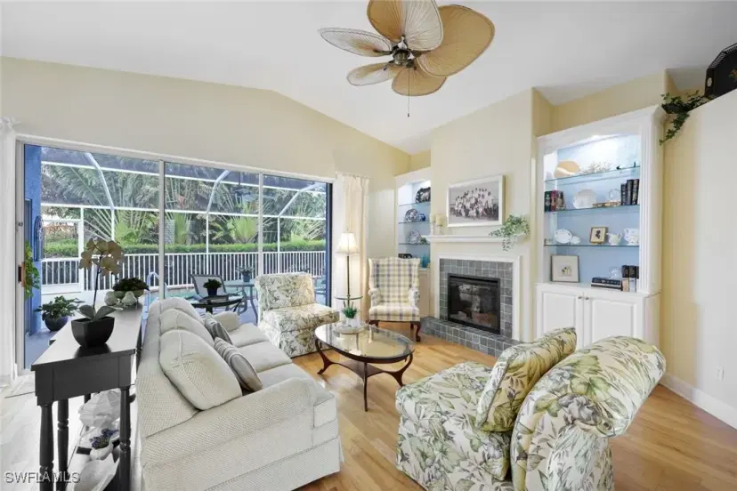 Picture of 143 Tahiti Cir, Naples FL 34113