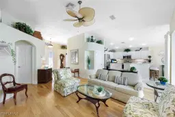 Picture of 143 Tahiti Cir, Naples, FL 34113