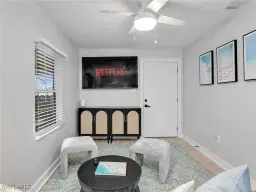 Picture of 2780 Weeks Ave, Naples, FL 34112