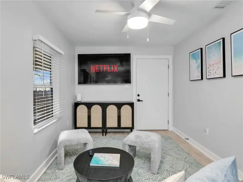 Picture of 2780 Weeks Ave, Naples FL 34112