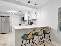 Picture of 2780 Weeks Ave, Naples, FL 34112