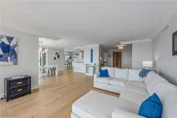 Picture of 4031 Gulf Shore Blvd N 95, Naples, FL 34103