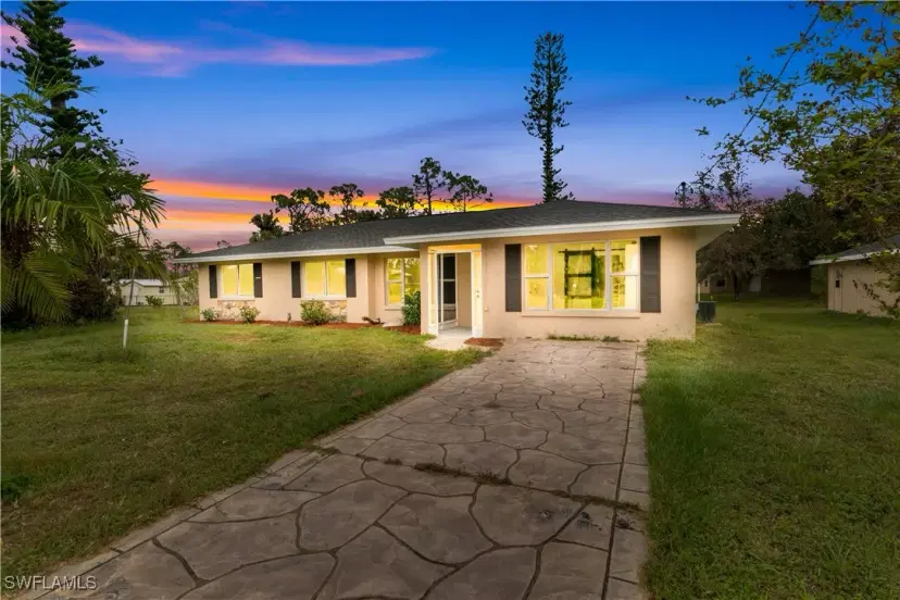 Picture of 12416 Espanol Dr, Punta Gorda FL 33955