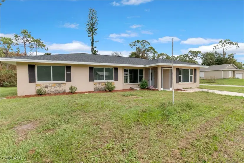Picture of 12416 Espanol Dr, Punta Gorda FL 33955
