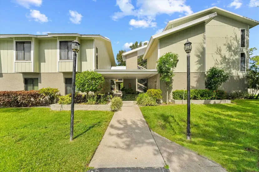 Picture of 800 NW Fork Road 7-3, Stuart FL 34994