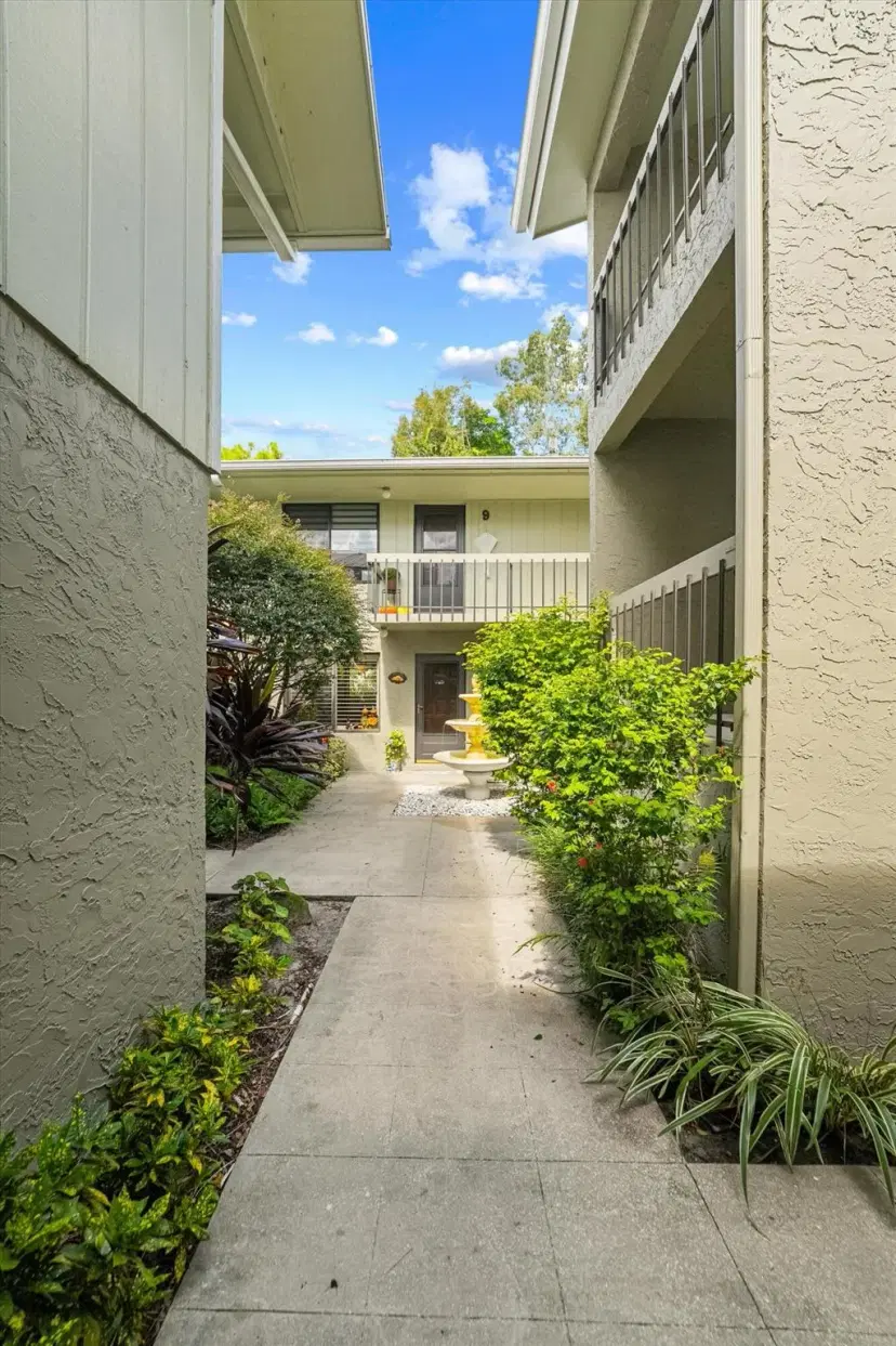 Picture of 800 NW Fork Road 7-3, Stuart FL 34994