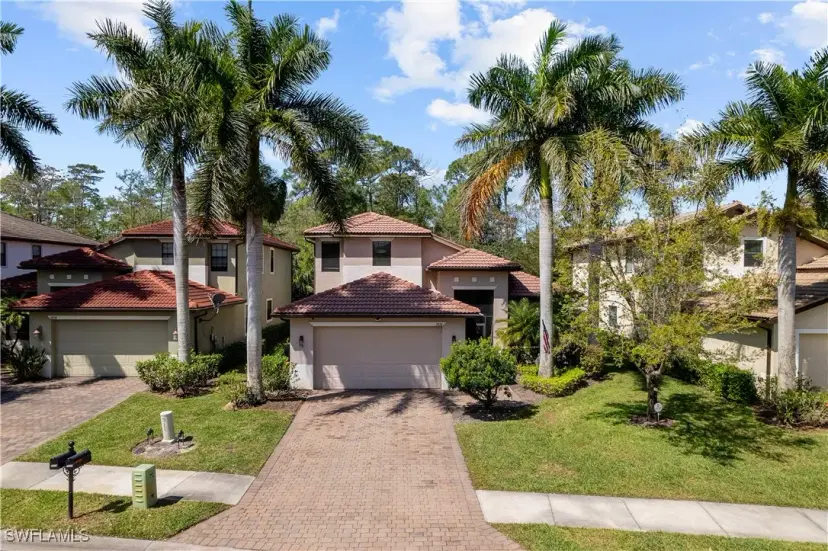 Picture of 7874 Bucks Run Dr, Naples FL 34120