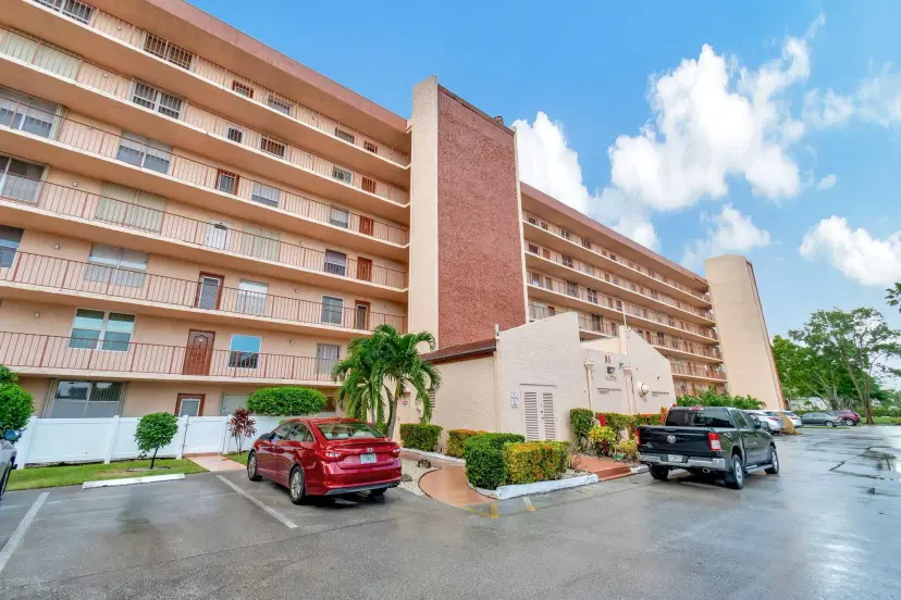 Picture of 14575 Bonaire Boulevard 402, Delray Beach FL 33446