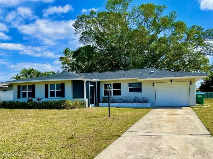Picture of 2709 SE 18Th Pl, Cape Coral FL 33904