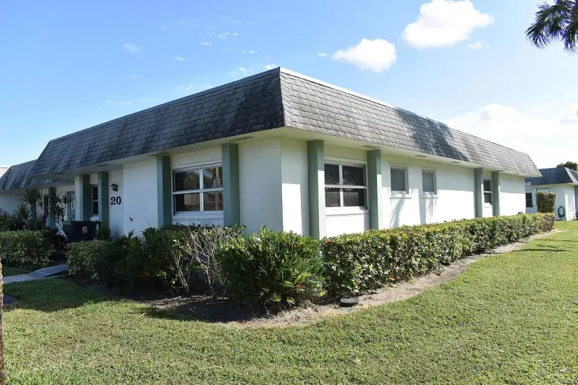 Picture of 2638 Gately Drive E 20, West Palm Beach, FL 33415
