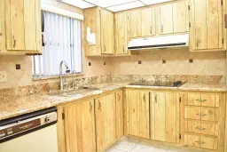 Picture of 2638 Gately Drive E 20, West Palm Beach, FL 33415