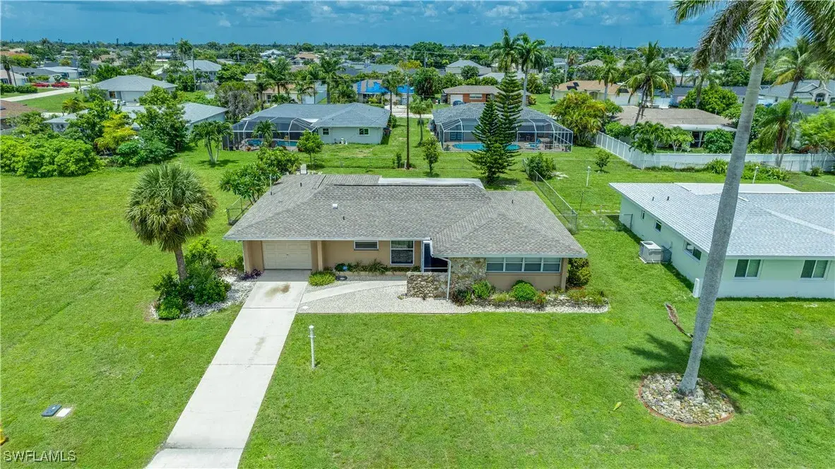Picture of 1313 SE 40Th St, Cape Coral, FL 33904