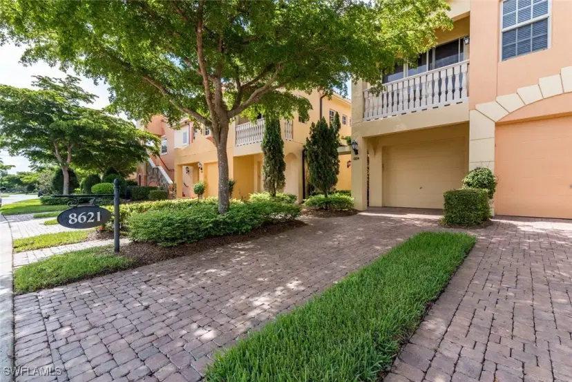 Picture of 8621 Piazza Del Lago Cir 103, Estero FL 33928