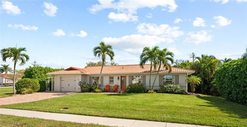 Picture of 105 S Bahama Ave, Marco Island FL 34145