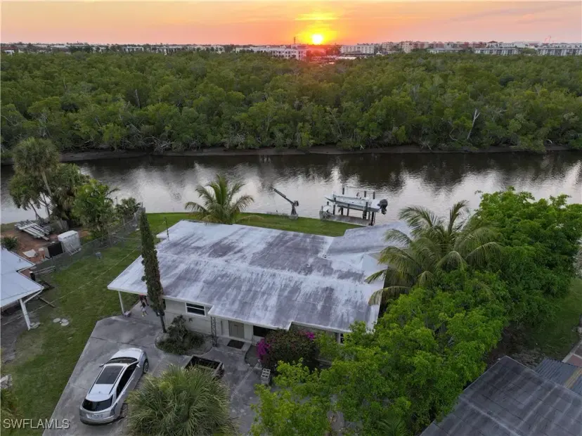 Picture of 1842 Harbor Pl, Naples FL 34104