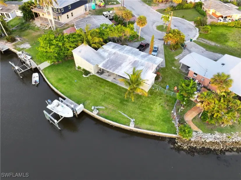 Picture of 1842 Harbor Pl, Naples FL 34104