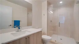 Picture of 15901 Royal Pointe Ln 307, Fort Myers, FL 33908