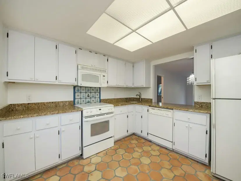 Picture of 1940A Bald Eagle Dr, Naples FL 34105