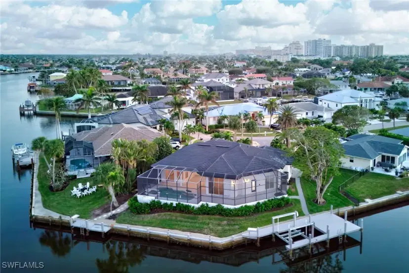 Picture of 836 Saturn Ct, Marco Island FL 34145