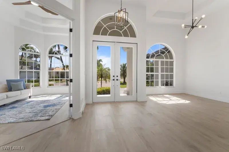 Picture of 836 Saturn Ct, Marco Island FL 34145