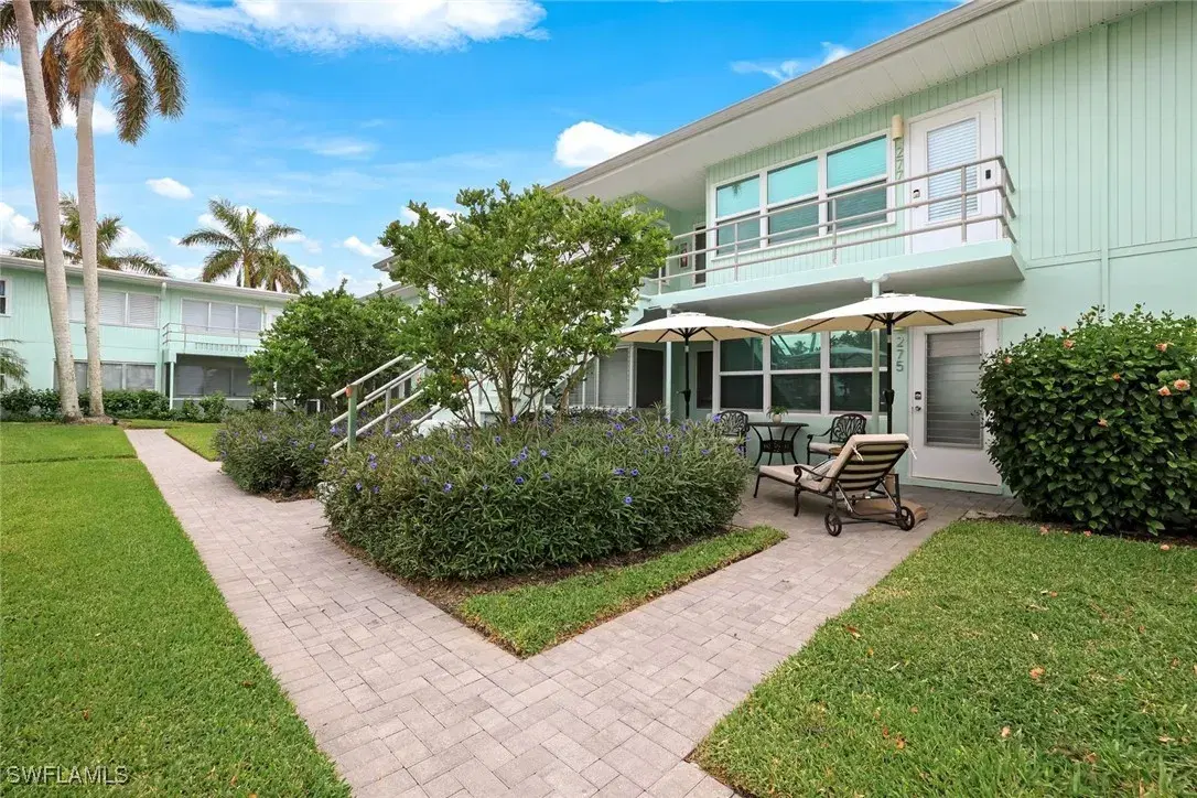 Picture of 275 8Th Ave S 275, Naples, FL 34102