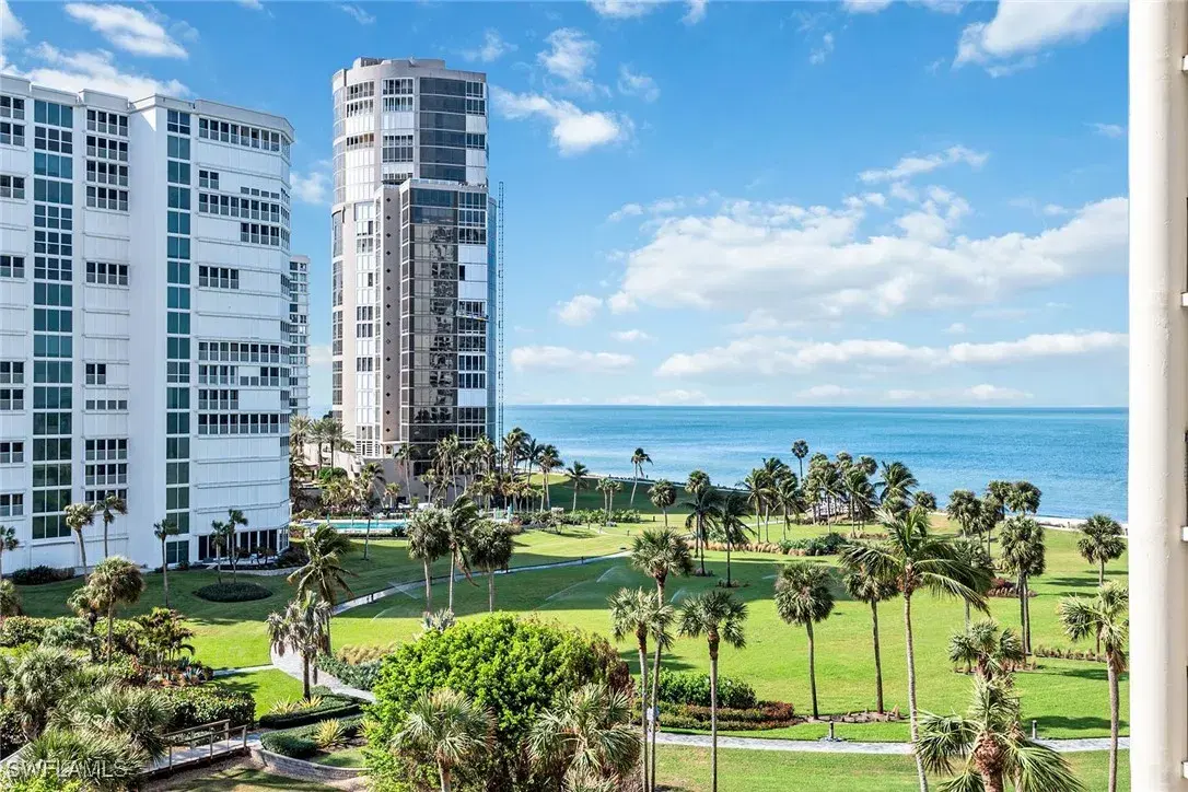 Picture of 4551 Gulf Shore Blvd N 706, Naples, FL 34103