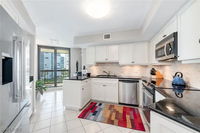 Picture of 4551 Gulf Shore Blvd N 706, Naples FL 34103