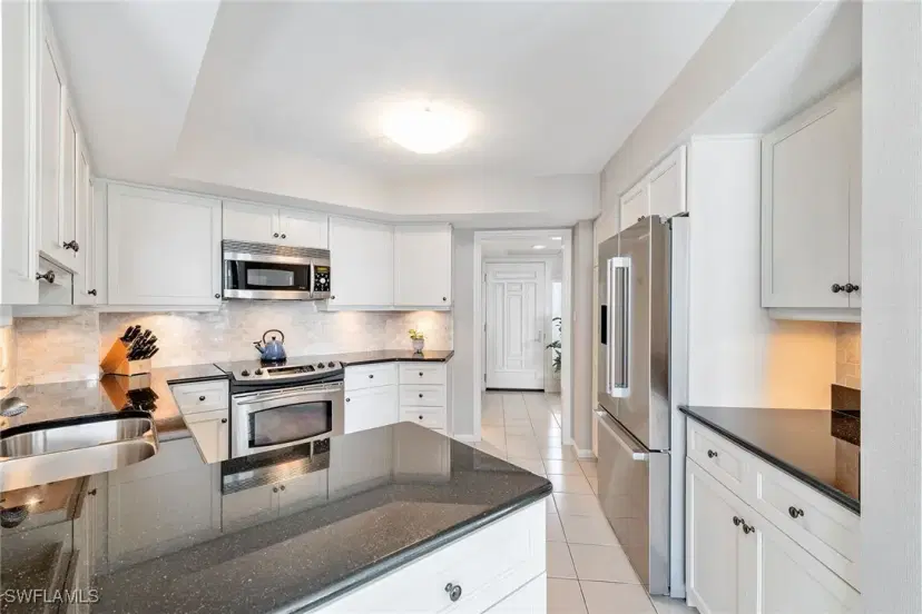 Picture of 4551 Gulf Shore Blvd N 706, Naples FL 34103