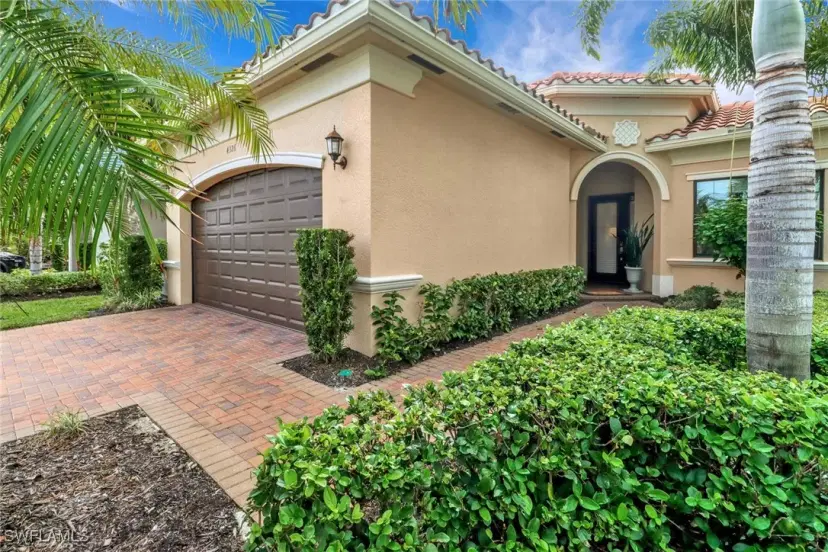 Picture of 4326 Aurora St, Naples FL 34119