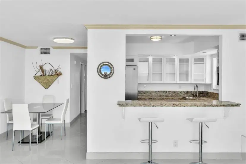 Picture of 400 N Surf Rd Ph1, Hollywood FL 33019