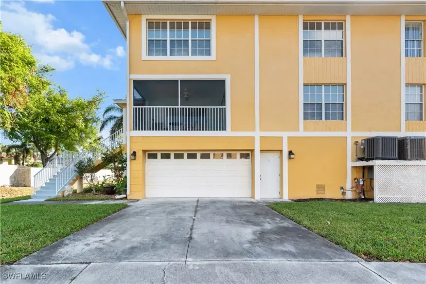 Picture of 5390 Park Rd 1, Fort Myers FL 33908