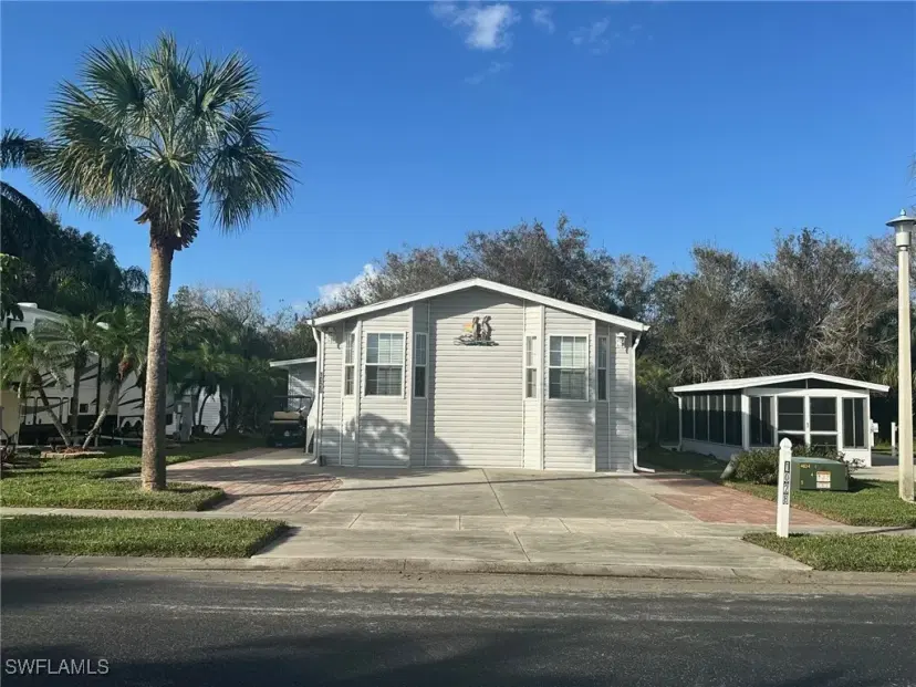 Picture of 1028 Diamond Lake Cir, Naples FL 34114