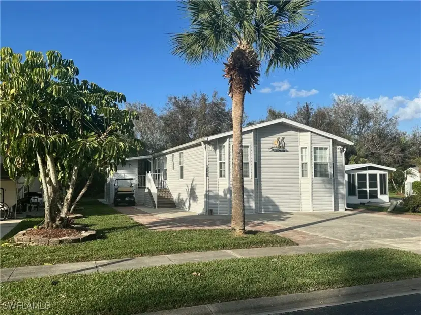 Picture of 1028 Diamond Lake Cir, Naples FL 34114