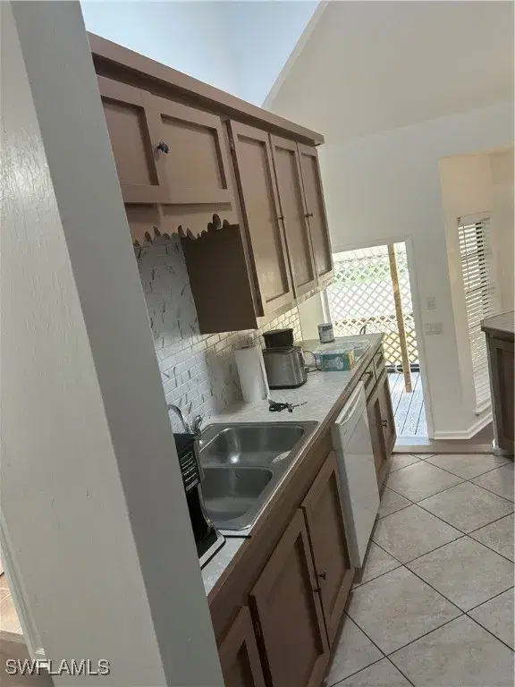 Picture of 281 Benson St E, Naples FL 34113
